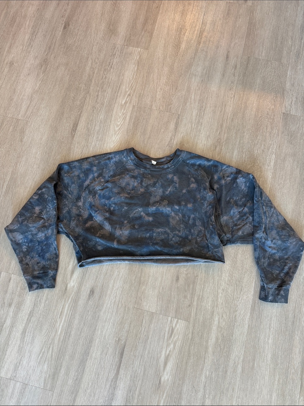 Lululemon Long Sleeve Cropped Sweatshirt 8